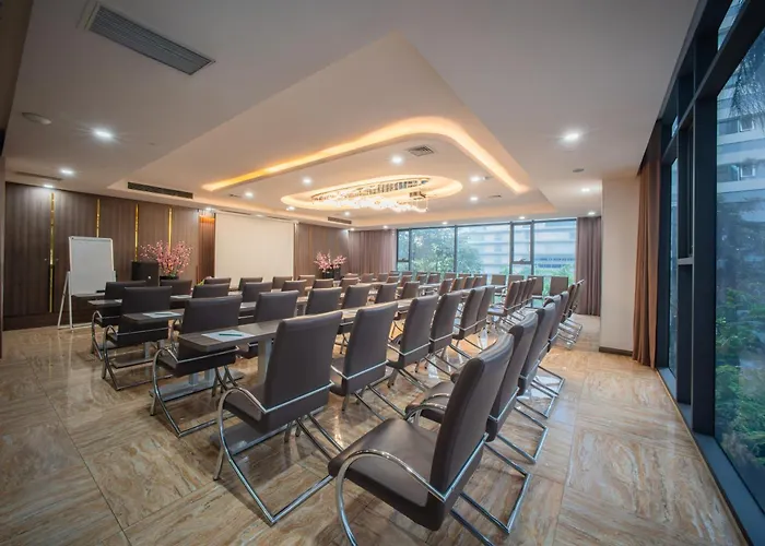 V Hotel Nha Trang